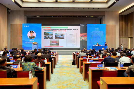 中(zhong)國(guo)工(gong)程(cheng)院院士、國(guo)傢(jia)最高(gao)科(ke)學(xué)技(ji)術(shù)獎獲得者錢七虎作(zuò)線(xiàn)上報告